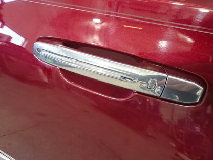 2019 ESCALADE LH REAR DOOR ADDICTION RED G1E 000 32227 - image 4