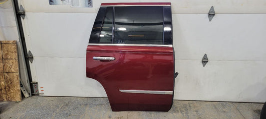 2019 ESCALADE RH REAR DOOR ADDICTION RED G1E 000 32228 - image 1