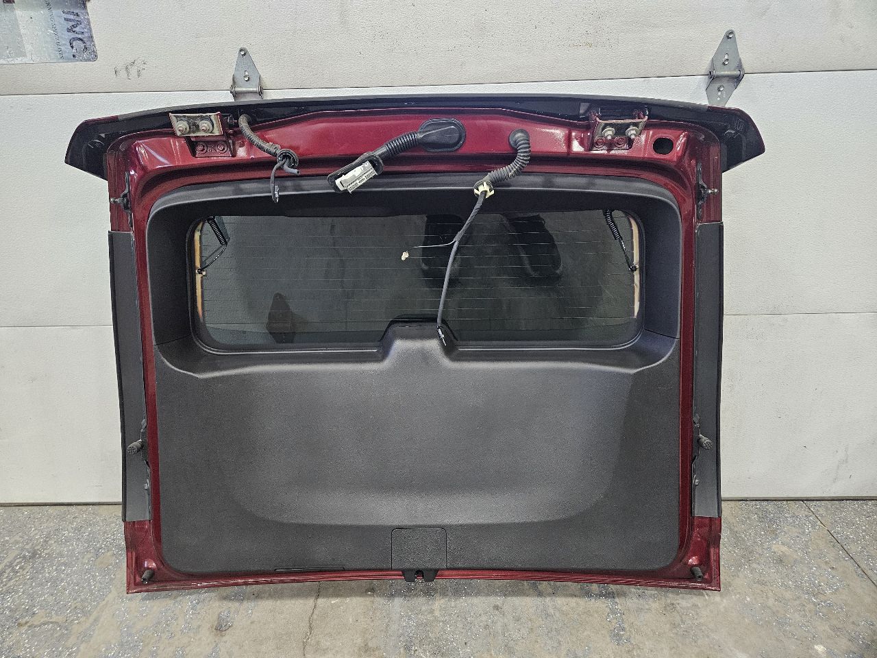 2019 ESCALADE DECK LID ADDICTION RED G1E 000 32229 - image 11