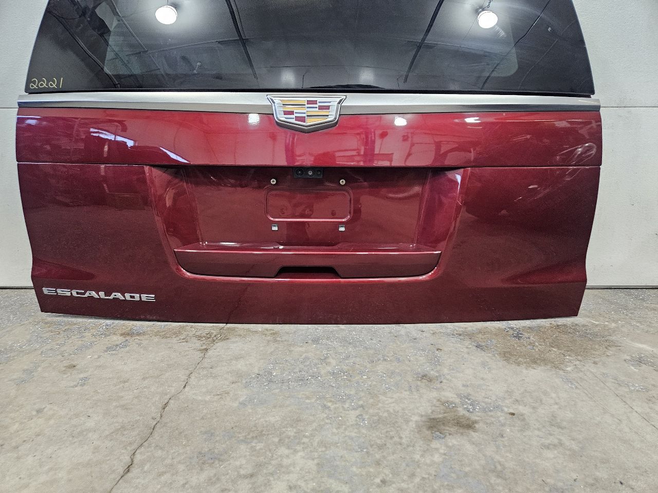 2019 ESCALADE DECK LID ADDICTION RED G1E 000 32229 - image 2