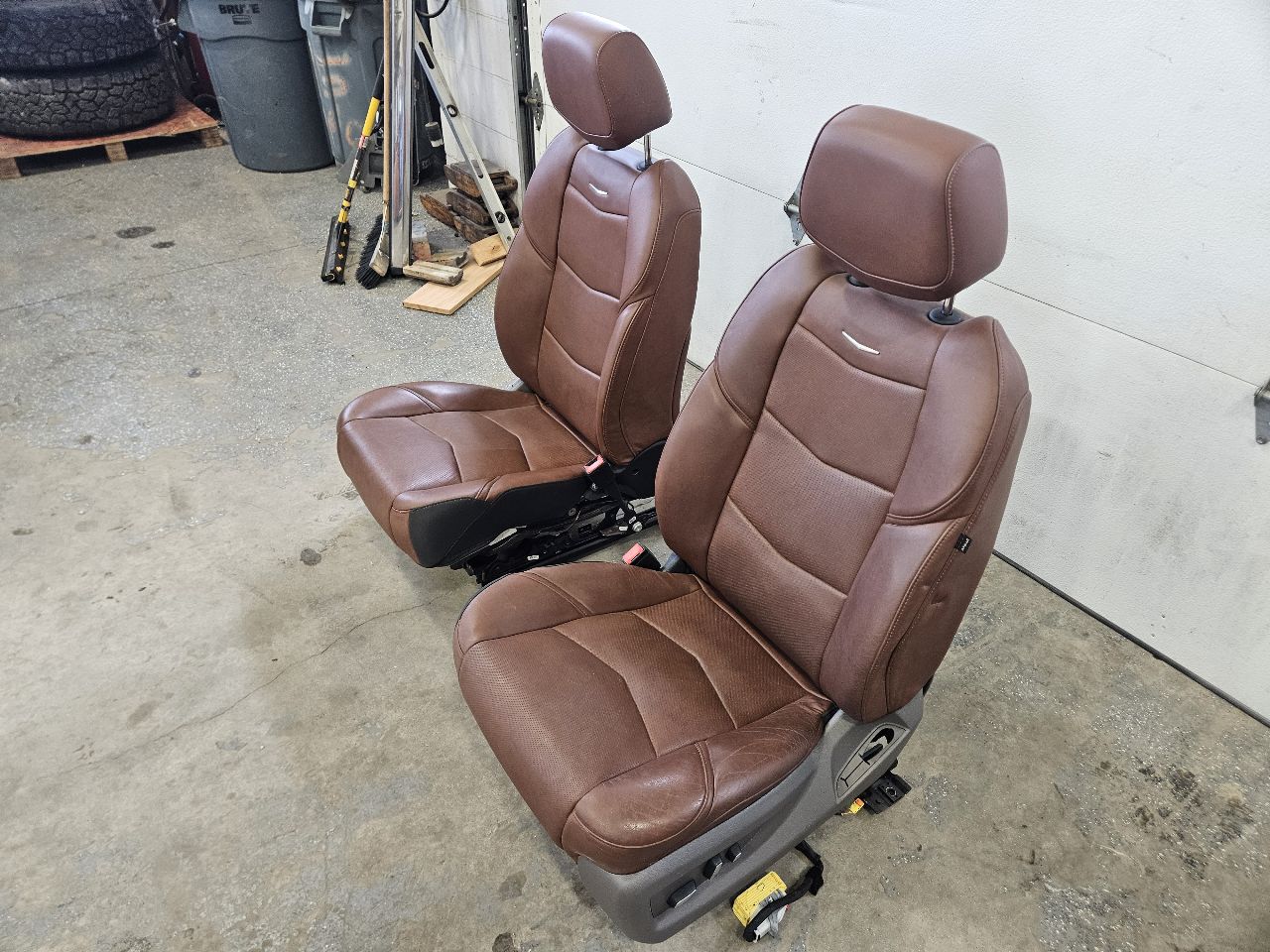 2019 ESCALADE FRONT SEATS BROWN W/LANE KEEP ASSIST 32240 - image 10