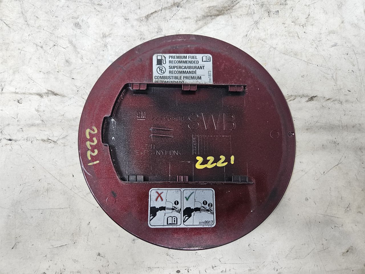 2019 ESCALADE GAS TANK FUEL FILLER DOOR RED G1E 32242 - image 4