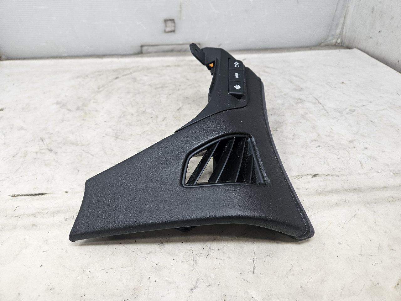 2019 ESCALADE HUD SWITCH & BLACK TRIM PANEL 32243 - image 9