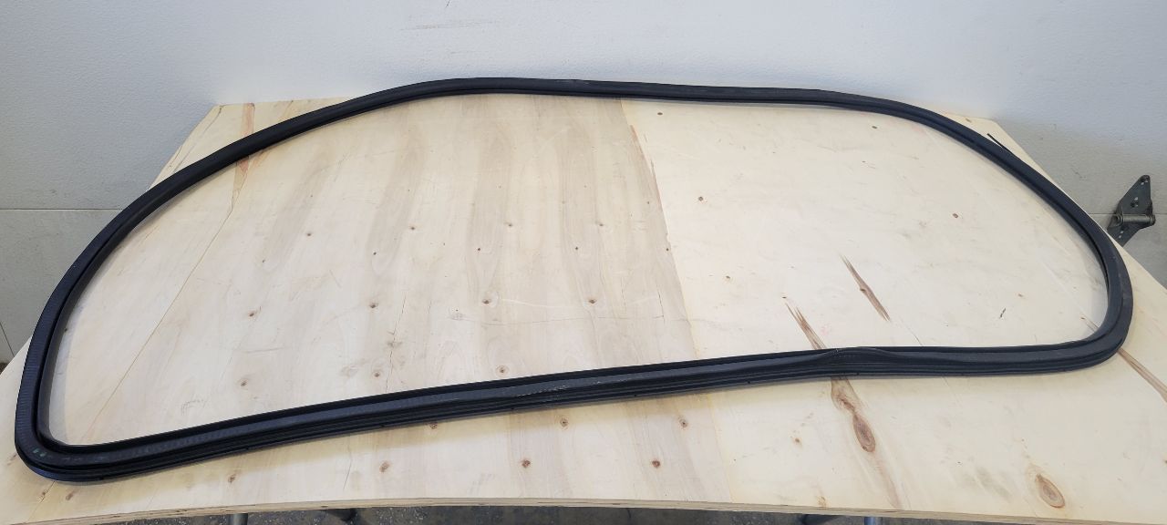 2019 ESCALADE FRONT RH DOOR WEATHERSTRIP 32248 - image 6