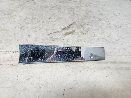 2019 ESCALADE INSERT W/SCREWS NICE CONDITION 32258 - image 1