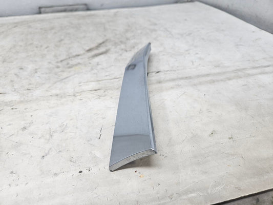 2019 ESCALADE INSERT W/SCREWS NICE CONDITION 32264 - image 2