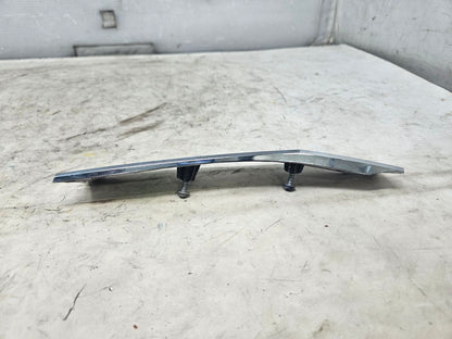 2019 ESCALADE INSERT W/SCREWS NICE CONDITION 32265 - image 5