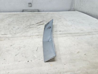 2019 ESCALADE INSERT W/SCREWS NICE CONDITION 32266 - image 4
