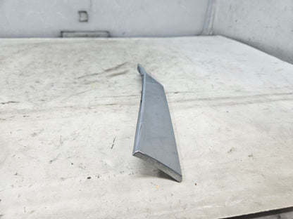 2019 ESCALADE INSERT W/SCREWS NICE CONDITION 32266 - image 5