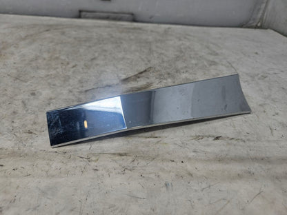 2019 ESCALADE INSERT W/SCREWS NICE CONDITION 32272 - image 2