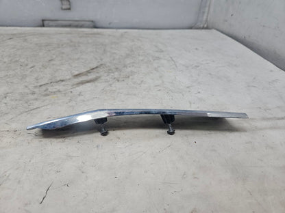 2019 ESCALADE INSERT W/SCREWS NICE CONDITION 32277 - image 6