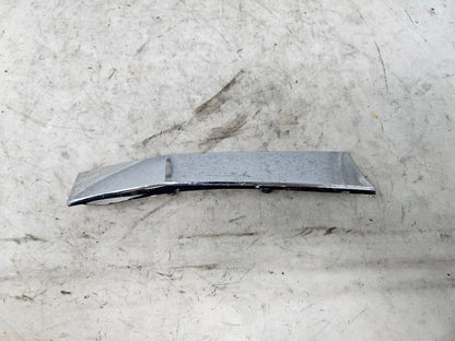 2019 ESCALADE INSERT W/SCREWS NICE CONDITION 32278 - image 4