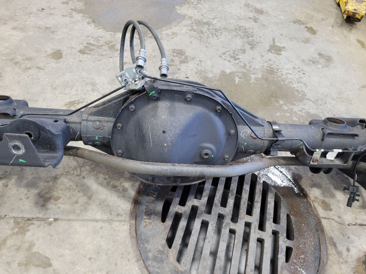 2019 ESCALADE REAR AXLE 3.23 RATIO GU5 22K MI 32284 - image 4