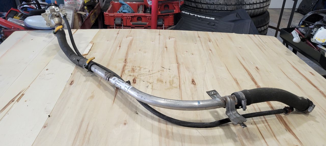 2019 ESCALADE FUEL FILLER NECK ASSEMBLY 84392894 32297 - image 5
