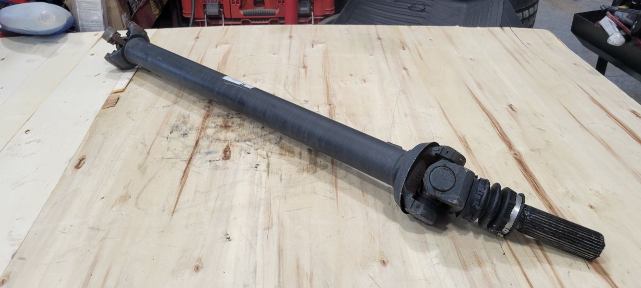 2019 ESCALADE FRONT DRIVESHAFT GADB 22760960 22K 32304 - image 6