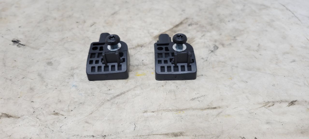 2019 ESCALADE PAIR OF OEM CRASH SENSORS 26671010. 32308 - image 4