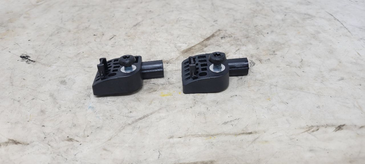 2019 ESCALADE PAIR OF OEM CRASH SENSORS 26671010. 32308 - image 5