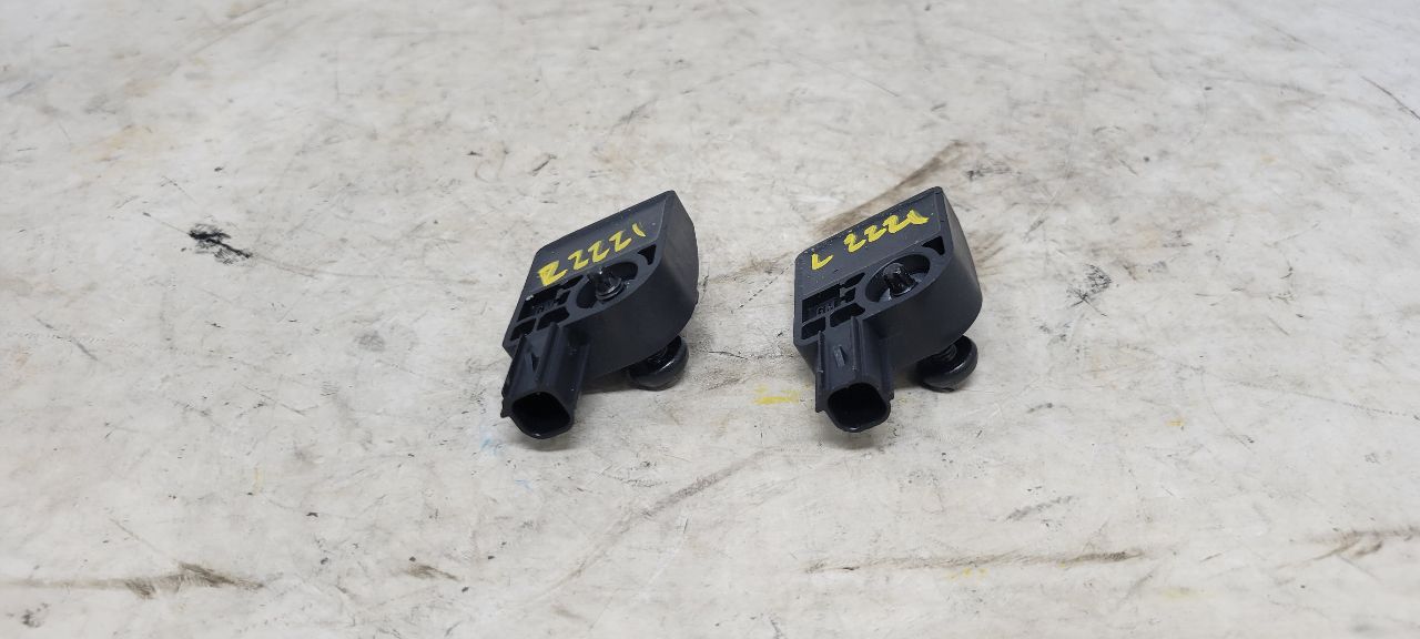 2019 ESCALADE PAIR OF OEM CRASH SENSORS 26671010. 32308 - image 6