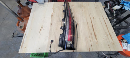 2019 ESCALADE RH TAIL LIGHT TESTED ALL LEDS WORK 32315 - image 1