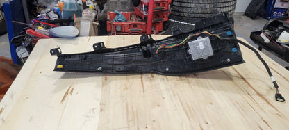 2019 ESCALADE RH TAIL LIGHT TESTED ALL LEDS WORK 32315 - image 10