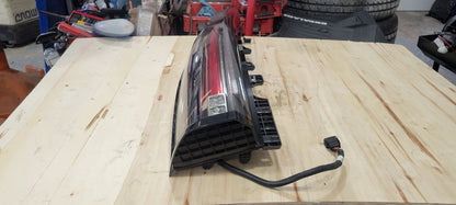 2019 ESCALADE LH TAIL LIGHT TESTED ALL LEDS WORK 32316 - image 2