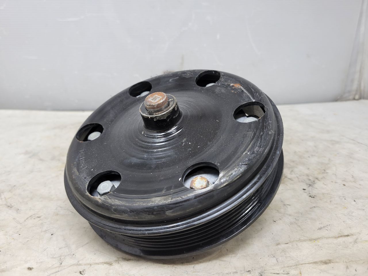 2019 ESCALADE WATER PUMP & PULLEY ONLY 22K MILES 32324 - image 5