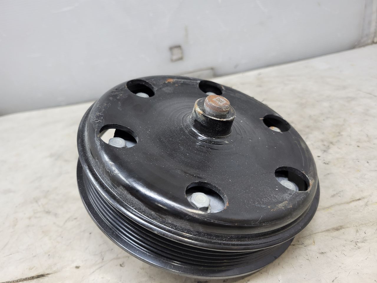 2019 ESCALADE WATER PUMP & PULLEY ONLY 22K MILES 32324 - image 6