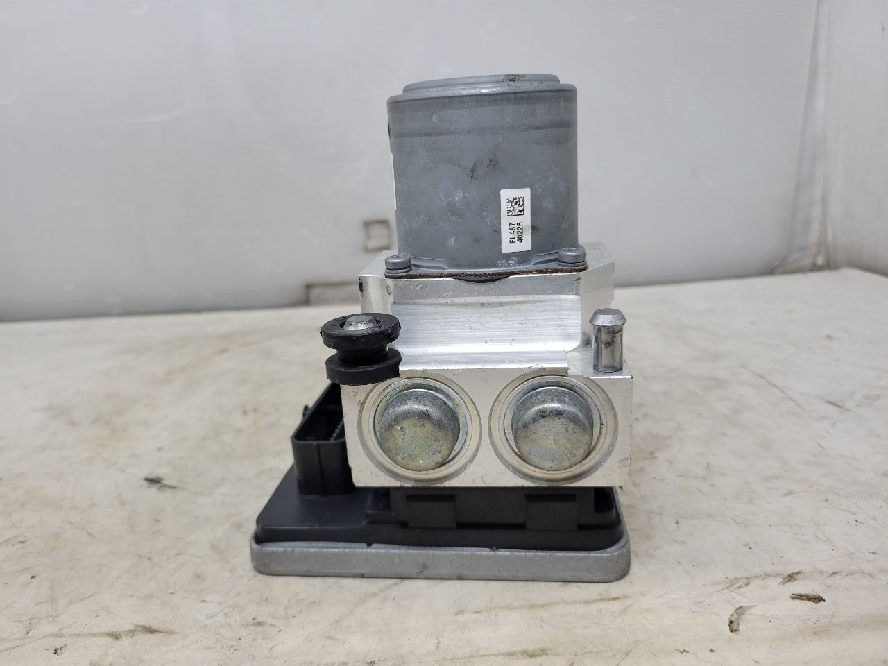 2019 ESCALADE ABS BRAKE PUMP & MODULE 22K MILES 32327 - image 4