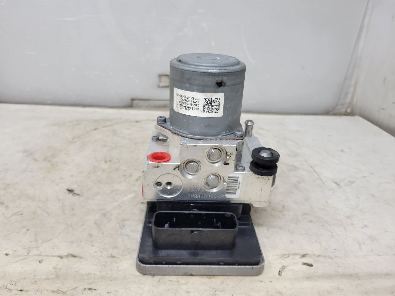 2019 ESCALADE ABS BRAKE PUMP & MODULE 22K MILES 32327 - image 5