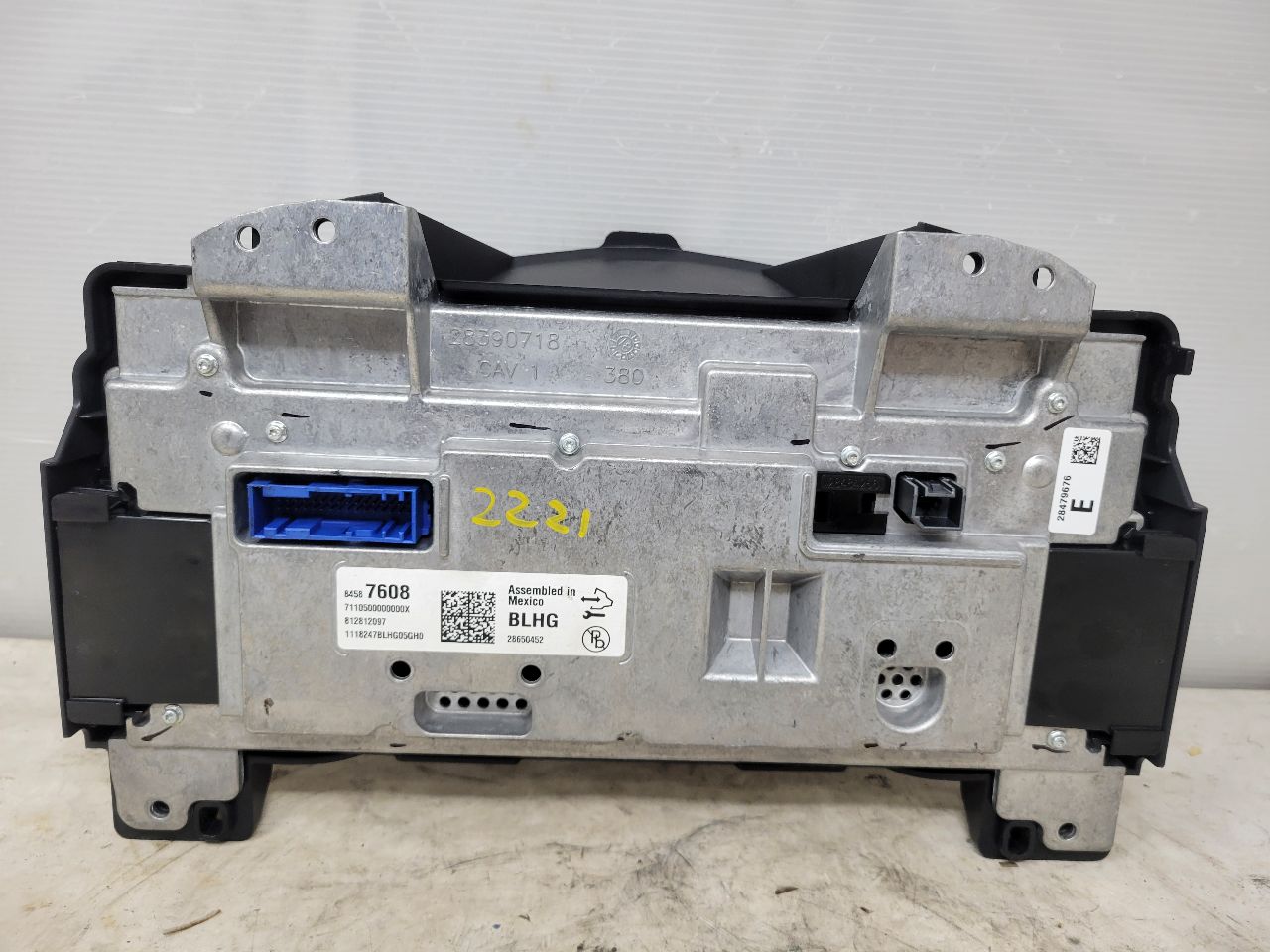 2019 ESCALADE SPEEDOMETER CLUSTER 84587608 22K 32336 - image 9