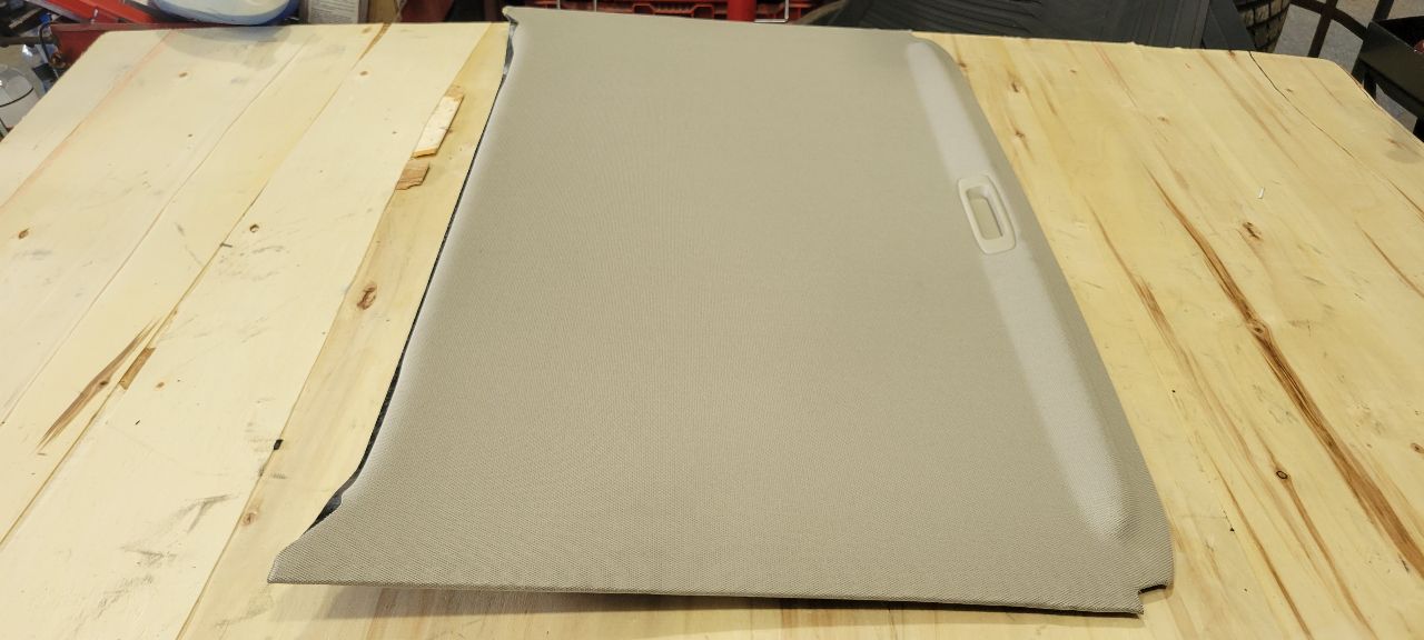 2019 ESCALADE SUNROOF SHADE SHALE 84130080 32355 - image 4