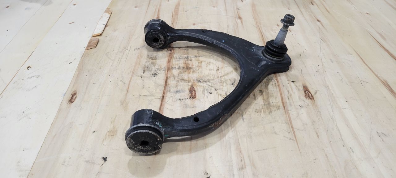 2019 ESCALADE RH UPPER CONTROL ARM 13042002 32357 - image 2