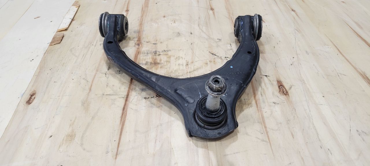 2019 ESCALADE RH UPPER CONTROL ARM 13042002 32357 - image 3