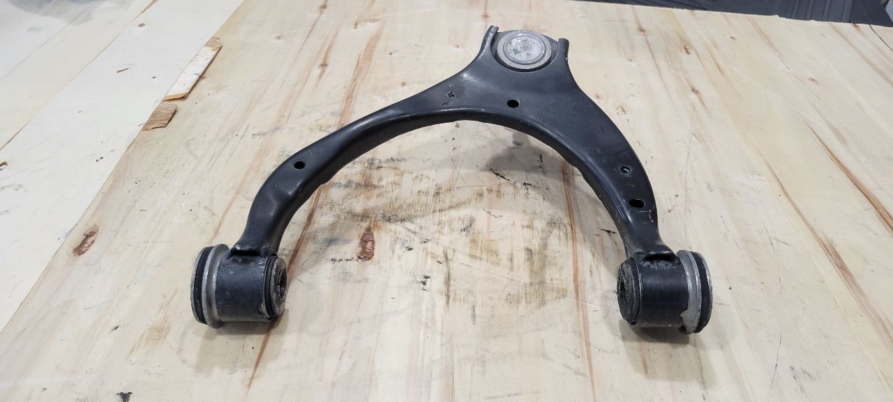 2019 ESCALADE RH UPPER CONTROL ARM 13042002 32357 - image 5