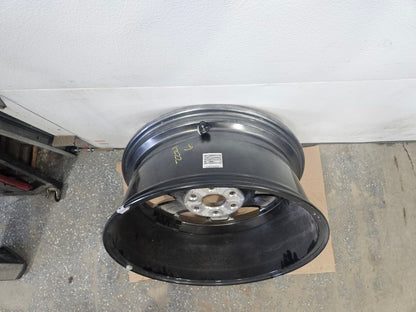 2019 ESCALADE 22x9 SILVER WHEEL NO INSERTS 32370 - image 8