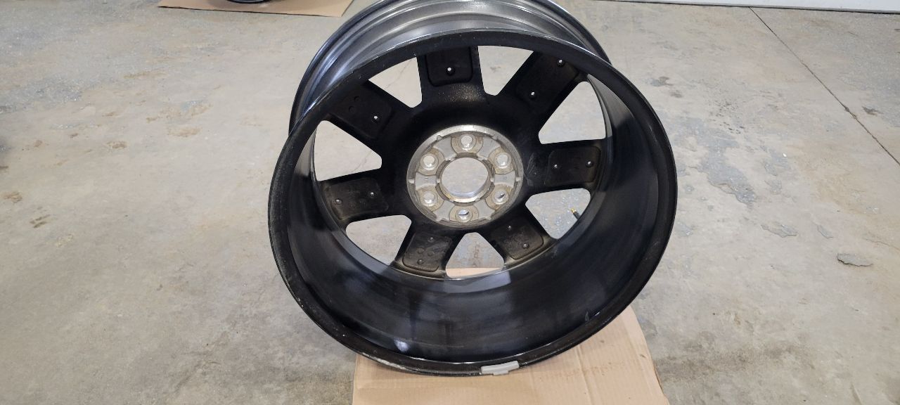 2019 ESCALADE 22x9 SILVER WHEEL NO INSERTS 32372 - image 11