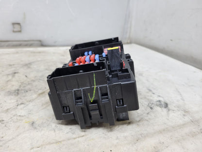 2019 ESCALADE DASH CABIN FUSE BOX 84114432 32384 - image 5
