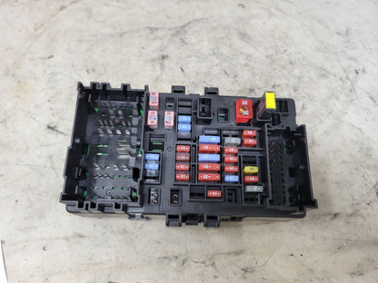 2019 ESCALADE DASH CABIN FUSE BOX 84114432 32384 - image 8