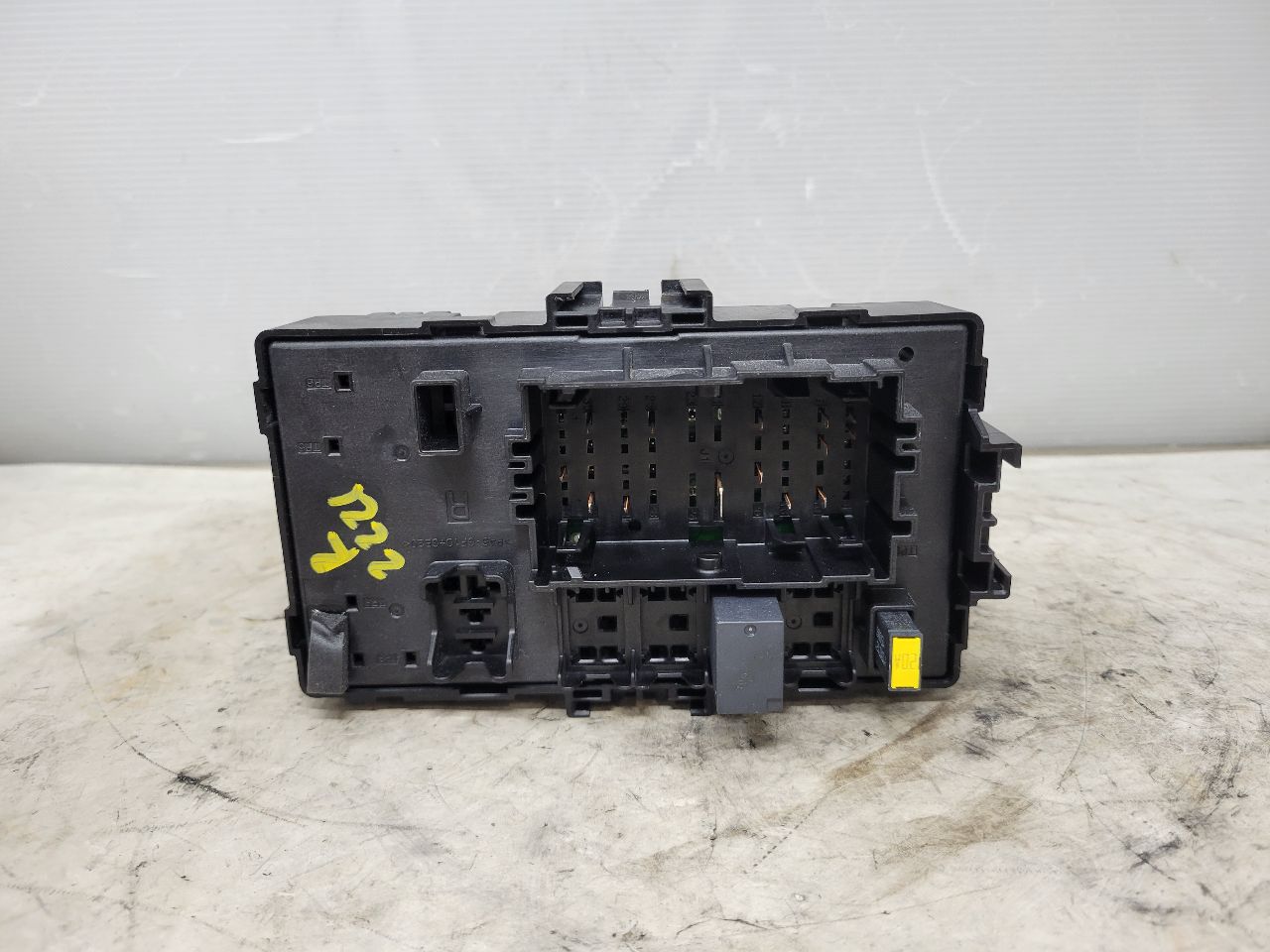 2019 ESCALADE DASH CABIN FUSE BOX 84114433 32385 - image 6