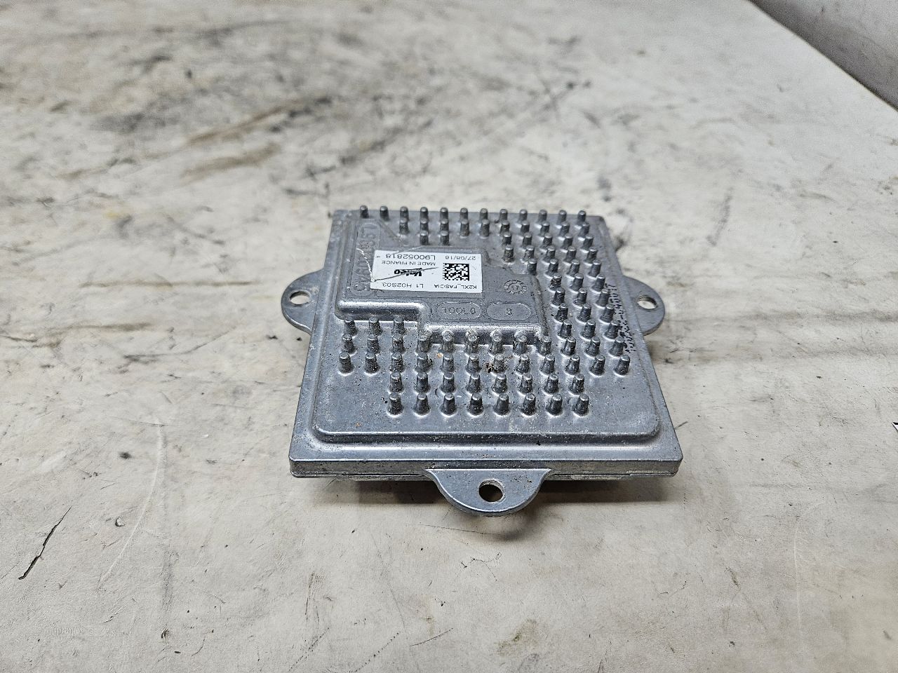 2019 ESCALADE DRL MARKER LIGHT MODULE L90052818 32403 - image 4
