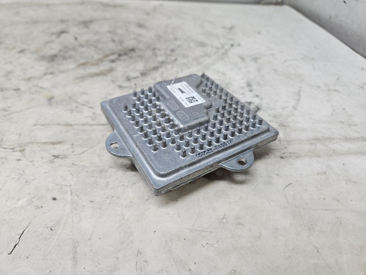 2019 ESCALADE DRL MARKER LIGHT MODULE L90052818 32403 - image 5