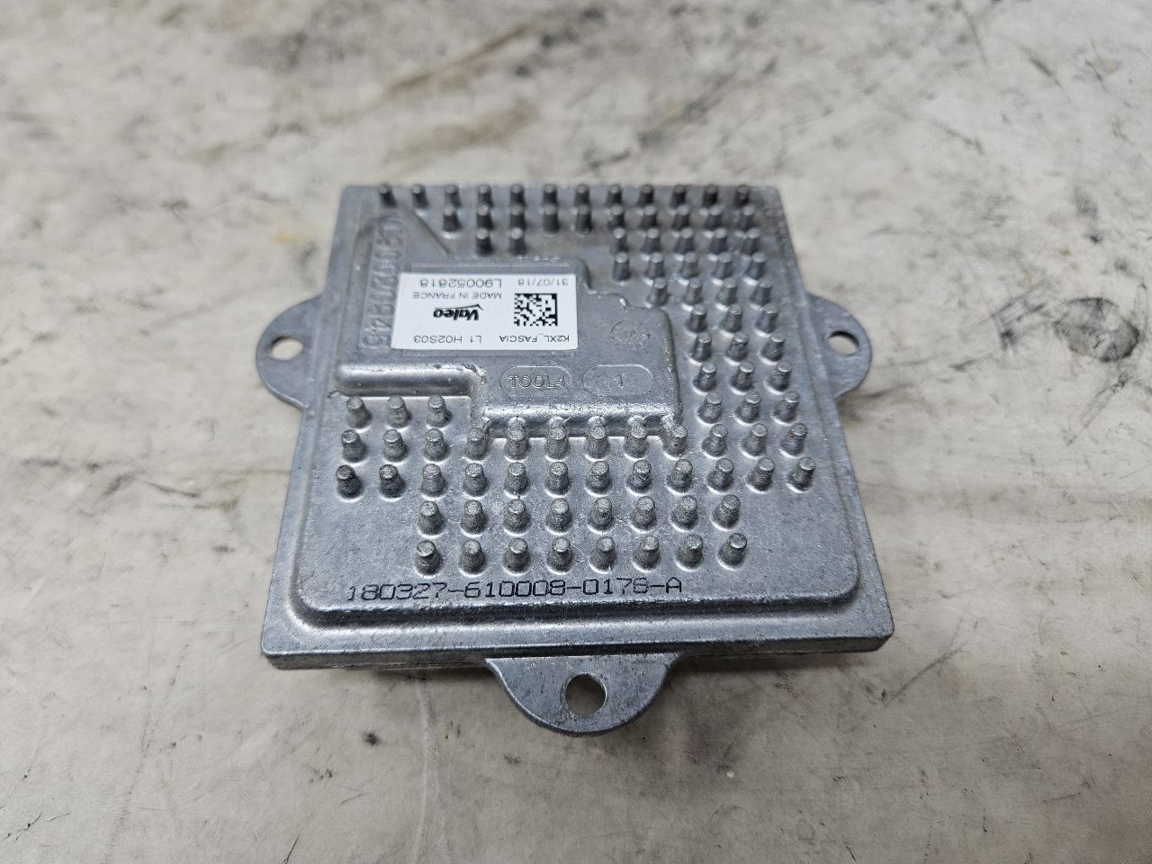 2019 ESCALADE DRL MARKER LIGHT MODULE L90052818 32404 - image 7