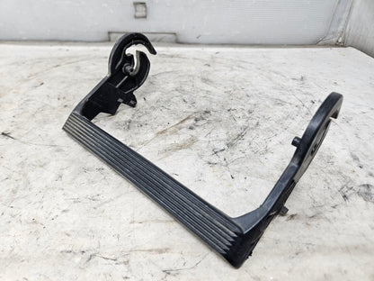 2019 ESCALADE FUSE BLOCK LOCKING HANDLE ONLY 32406 - image 3