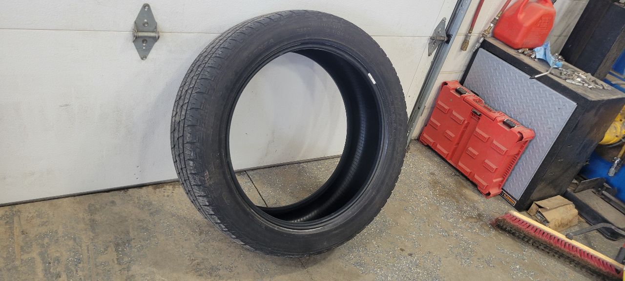 2019 ESCALADE 285/45R22 DUELER ALENZA 5/32" TIRE 32409 - image 9