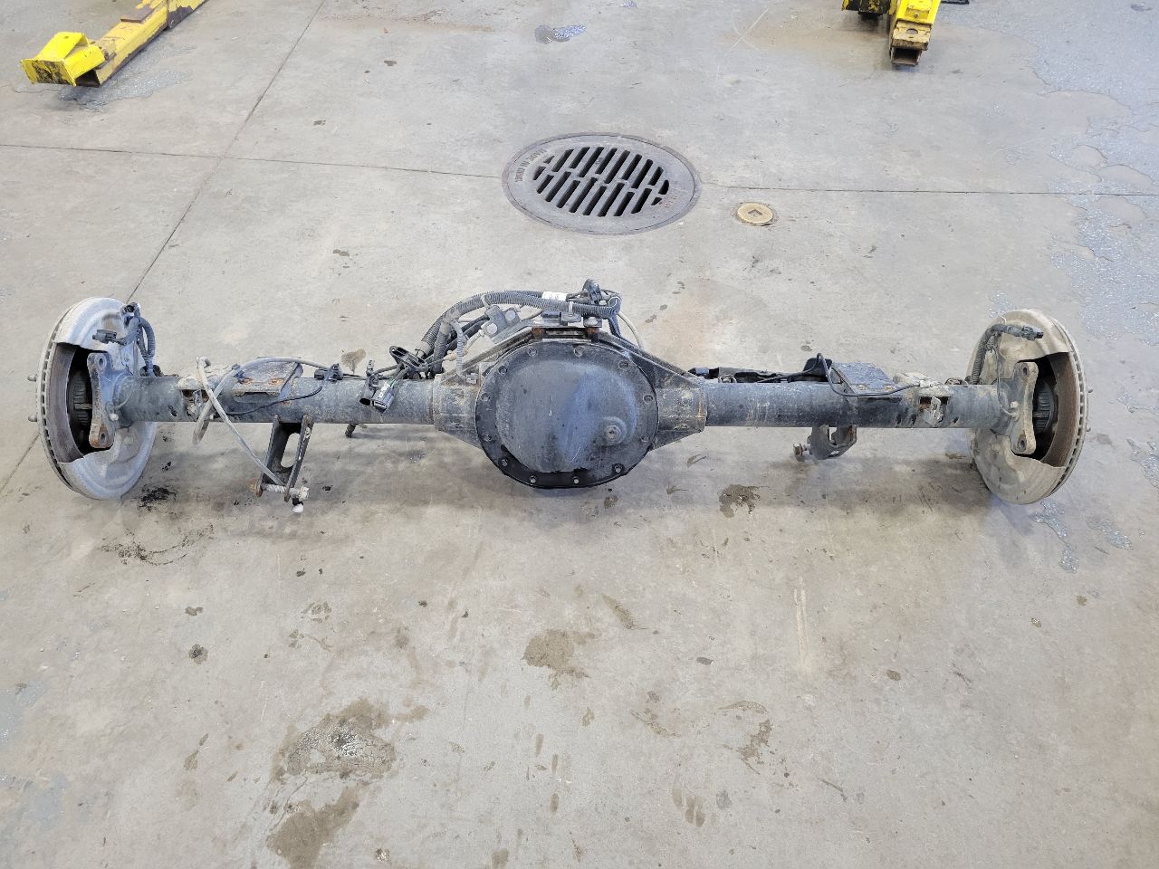 2022 SIERRA150 ZR2 / AT4X ELECTRIC REAR AXLE 14K 32440 - image 1
