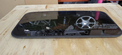 2019 ESCALADE OEM SUN MOON ROOF GLASS ONLY 32451 - image 2