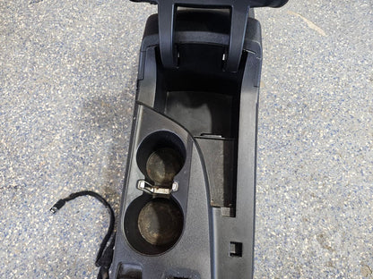 2019 CAMARO CENTER CONSOLE BLACK MANUAL TRANS 32461 - image 3