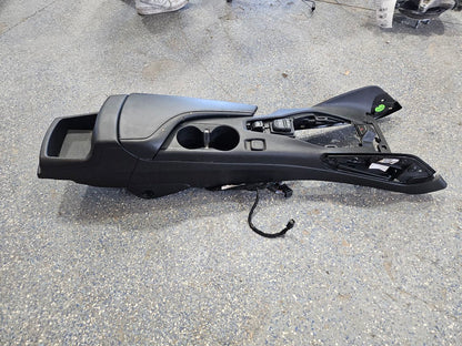 2019 CAMARO CENTER CONSOLE BLACK MANUAL TRANS 32461 - image 1