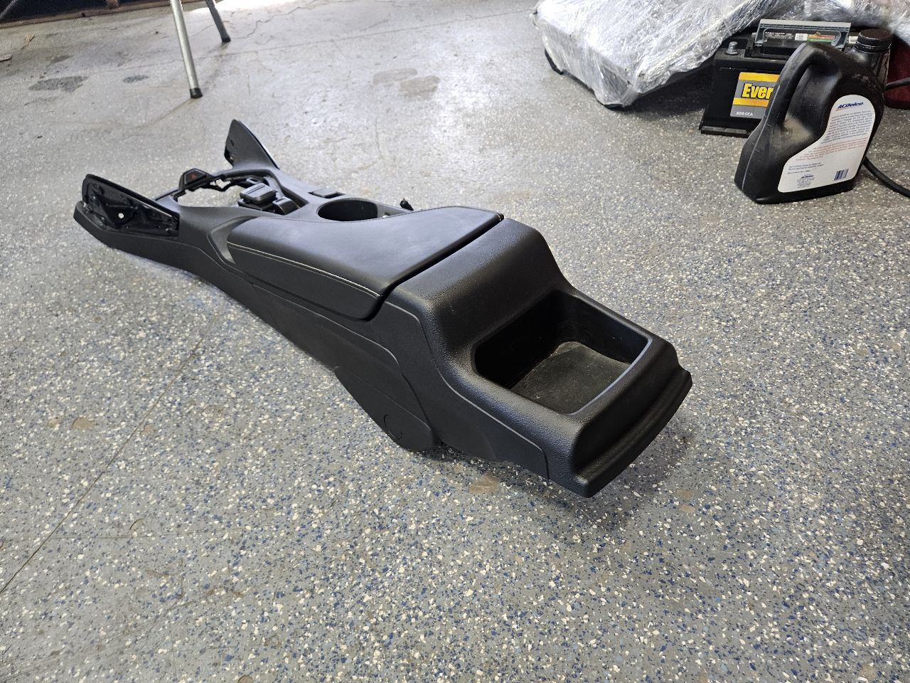 2019 CAMARO CENTER CONSOLE BLACK MANUAL TRANS 32461 - image 9