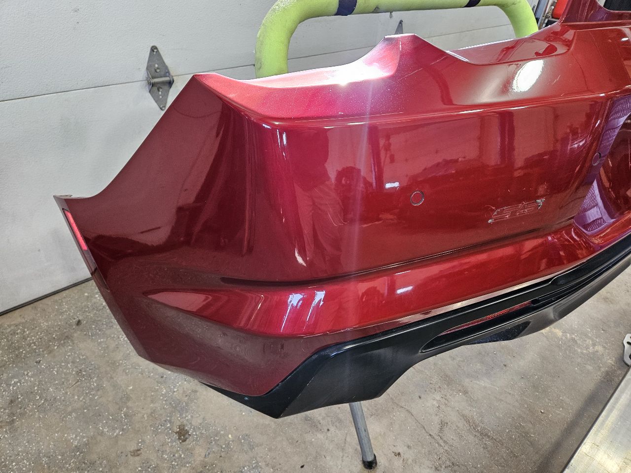 2019 CAMARO SS REAR BUMPER QUAD OUTLET RED G7E 32462 - image 3